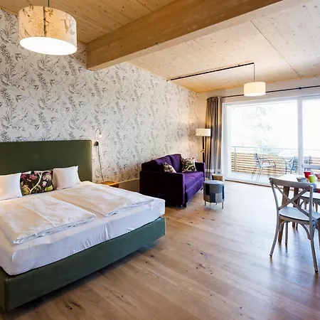 Otel Berghaus Freiburg - Auf Dem Schauinsland