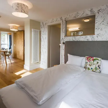 Hotel Berghaus Freiburg - Auf Dem Schauinsland 3*