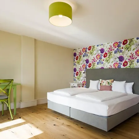 Hotel Berghaus Freiburg - Auf Dem Schauinsland 3*